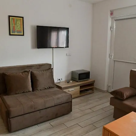 Apartments Villa Lucky Vir Exterior photo
