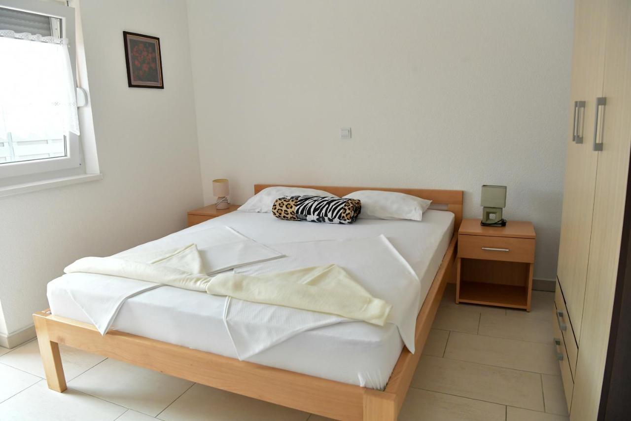Lucky Apartmán Vir
